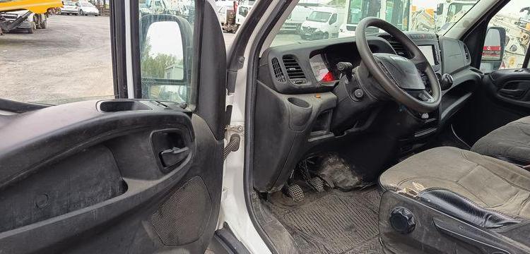 IVECO DAILY VI FOURGON 35C14 2.3 D 16V 136CV DIESEL – 62165 KMS – ANNEE 2019 BLANC FE-910-QG