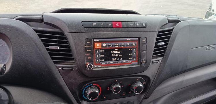 IVECO DAILY VI FOURGON 35C14 2.3 D 16V 136CV DIESEL – 62165 KMS – ANNEE 2019 BLANC FE-910-QG