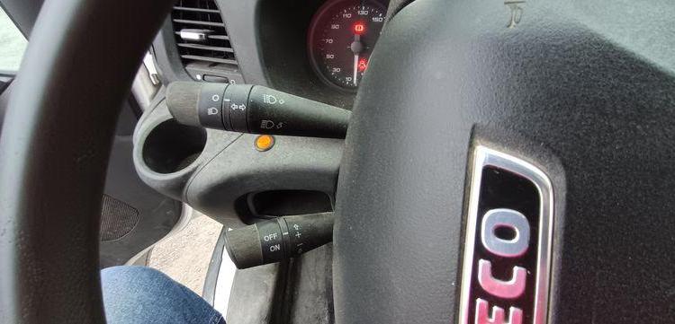 IVECO DAILY VI FOURGON 35C14 2.3 D 16V 136CV DIESEL – 62165 KMS – ANNEE 2019 BLANC FE-910-QG