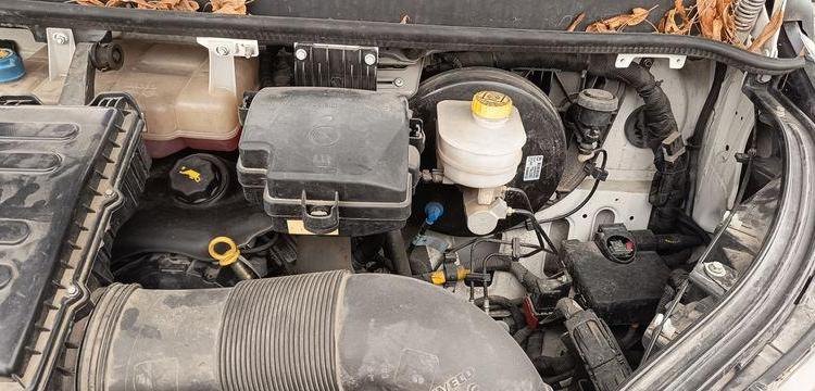 IVECO DAILY VI FOURGON 35C14 2.3 D 16V 136CV DIESEL – 62165 KMS – ANNEE 2019 BLANC FE-910-QG