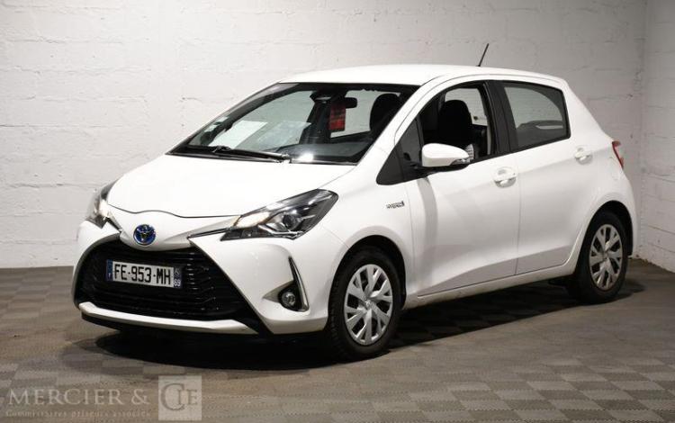 TOYOTA YARIS STE FL 100H FRANCE BUSINESS AFF BLANC FE-953-MH