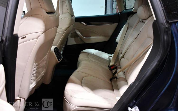 MASERATI LEVANTE V6 GRANTOURISMO BLEU FF-337-SH