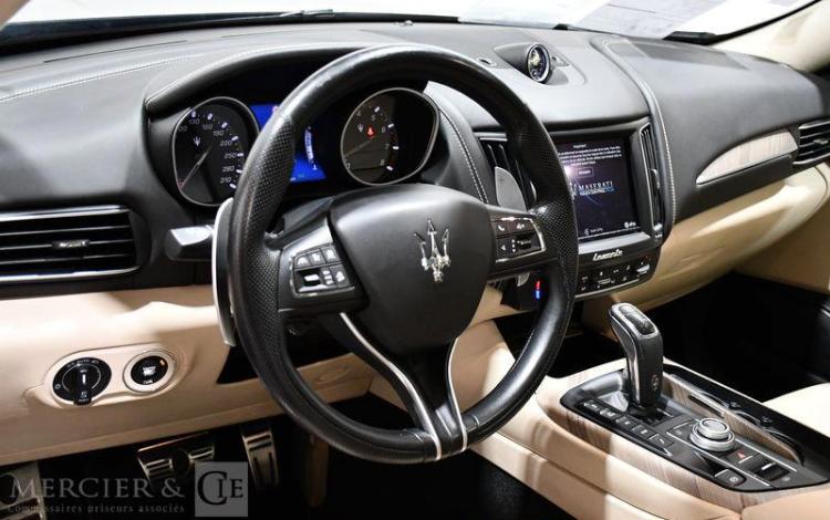 MASERATI LEVANTE V6 GRANTOURISMO BLEU FF-337-SH