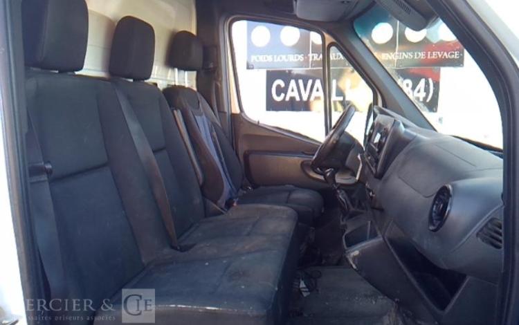 MERCEDES SPRINTER 514 CDI BENNE SIMPLE CABINE COFFRE BLANC FF-425-XJ