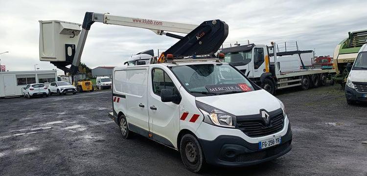 RENAULT TRAFIC III 1,6 DCI 16V ENERGY DIESEL AVEC NACELLE KLUBB K21 – 9 M – 1201 HEURES BLANC FG-256-YR