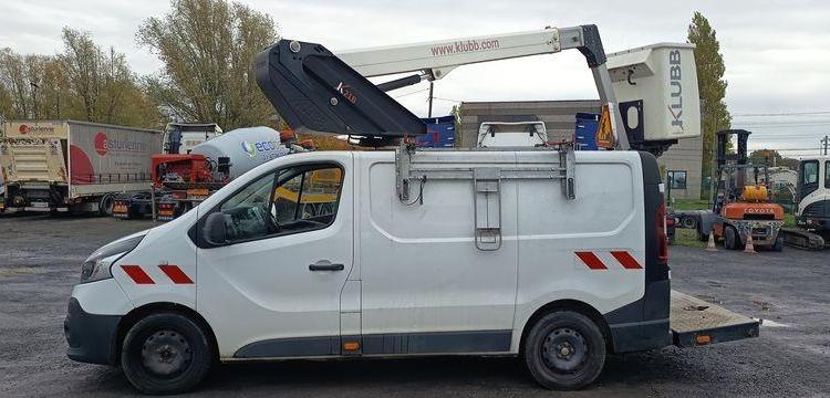 RENAULT TRAFIC III 1,6 DCI 16V ENERGY DIESEL AVEC NACELLE KLUBB K21 – 9 M – 1201 HEURES BLANC FG-256-YR