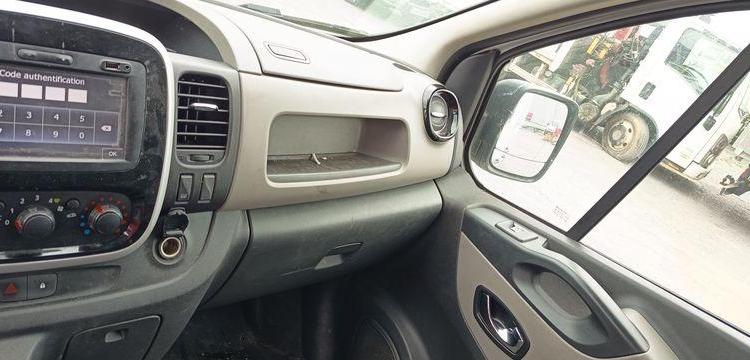 RENAULT TRAFIC III 1,6 DCI 16V ENERGY DIESEL AVEC NACELLE KLUBB K21 – 9 M – 1201 HEURES BLANC FG-256-YR