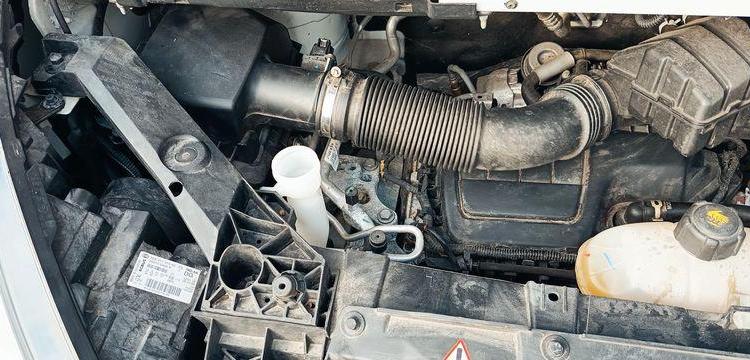 RENAULT TRAFIC FRIGO 1,6 DCI 16V ENERGY – DIESEL – 88268 KMS – ANNEE 2019 BLANC FG-595-PX