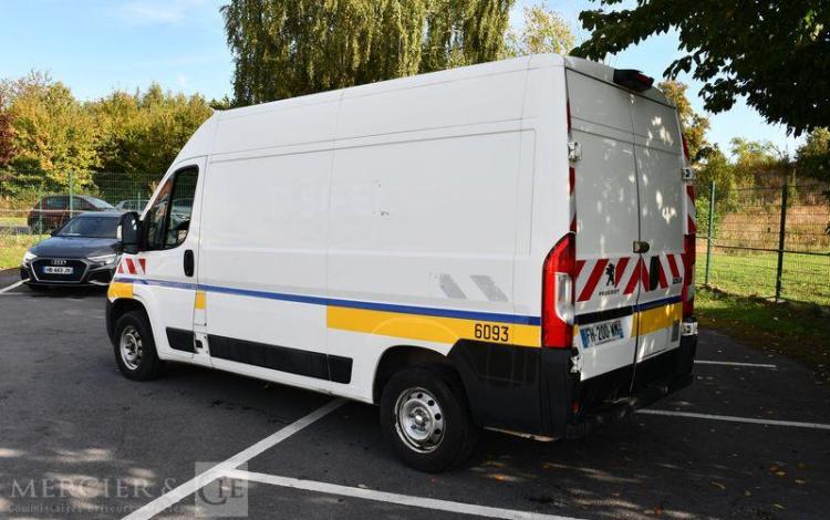 PEUGEOT BOXER 335 2.0 BLUEHDI 130 L2H2 PREMIUM PACK BLANC FH-200-WM