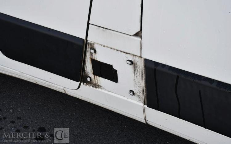 PEUGEOT BOXER 335 2.0 BLUEHDI 130 L2H2 PREMIUM PACK BLANC FH-200-WM