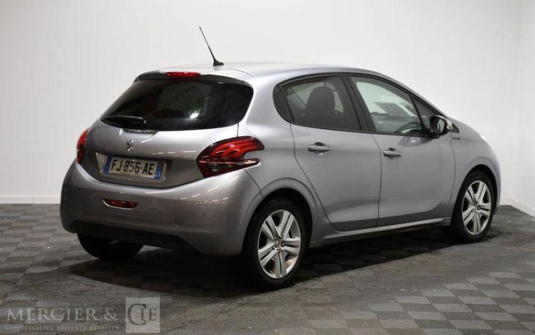 PEUGEOT 208 1.2 PURETECH 80 SIGNATURE GRIS FJ-856-AE