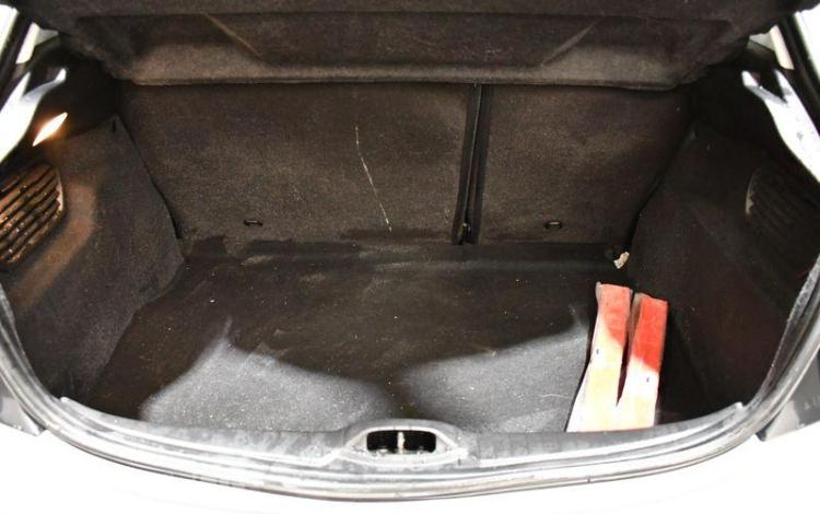 PEUGEOT 208 1.2 PURETECH 80 SIGNATURE GRIS FJ-856-AE