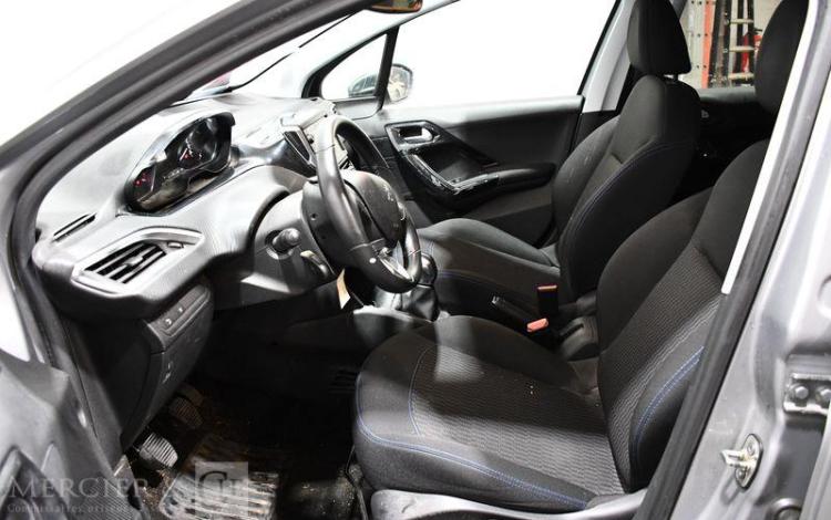 PEUGEOT 208 1.2 PURETECH 80 SIGNATURE GRIS FJ-856-AE