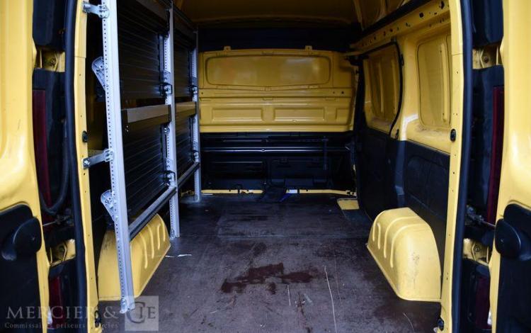 RENAULT TRAFIC L1H2 1200 2T9 ENERGY DCI 125CH CONFORT
 JAUNE FK-379-LD
