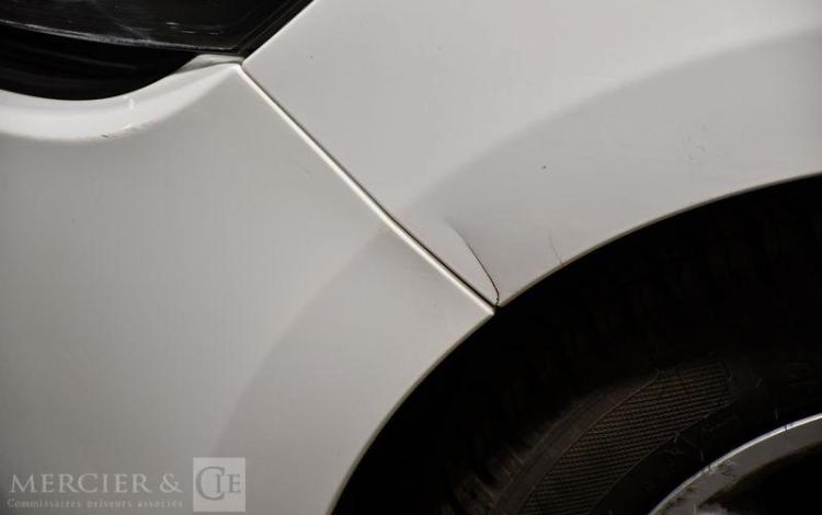 RENAULT CLIO STE REVERSIBLE BUSINESS DCI75 BLANC FK-622-AA