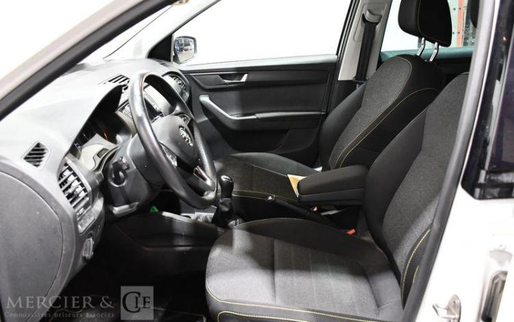 SKODA FABIA AMBITION 1,0 TSI 95CH BVM5 BLANC FK-743-DR