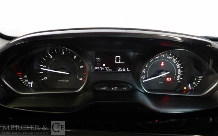 PEUGEOT 208 SOCIETE 1.6 BLUEHDI 100 PREMIUM PACK BLANC FL-016-QB