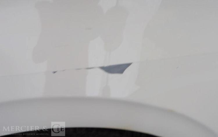 PEUGEOT 208 SOCIETE 1.6 BLUEHDI 100 PREMIUM PACK BLANC FL-016-QB