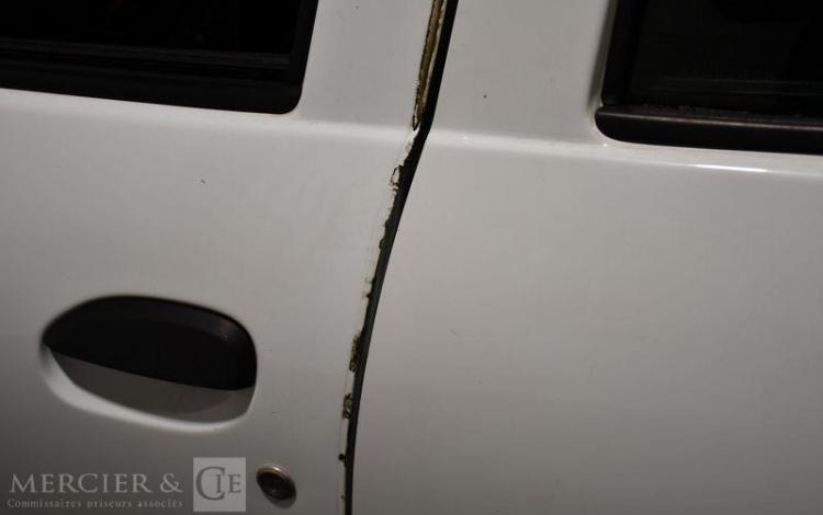 DACIA SANDERO URBAN STEPWAY SCE 75 BLANC FL-075-RK