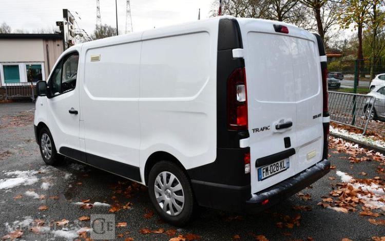 RENAULT TRAFIC GCF L1H1 1200 DCI 120 BLANC FM-028-KL