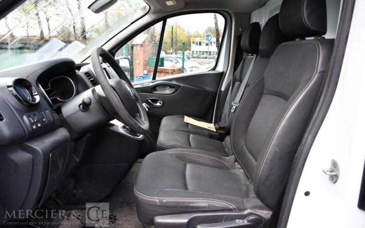 RENAULT TRAFIC GCF L1H1 1200 DCI 120 BLANC FM-028-KL