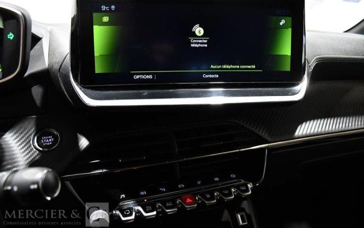 PEUGEOT 208 1.2 PURETECH 100 GT LINE EAT BLEU FM-557-VA