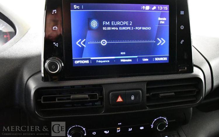 PEUGEOT PARTNER STD 100CH GRIP BLANC FM-951-TZ