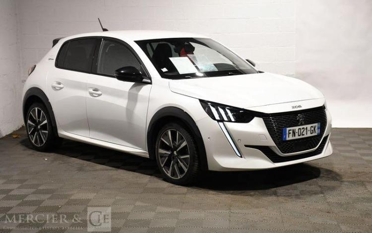 PEUGEOT 208 1,2 PURE TECH BLANC FN-021-GK