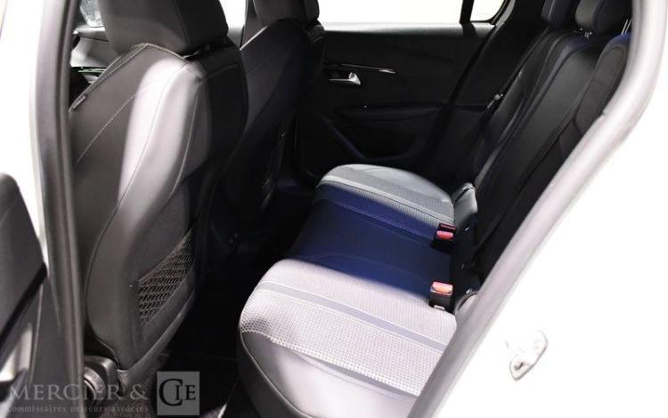 PEUGEOT 208 1,2 PURE TECH BLANC FN-021-GK