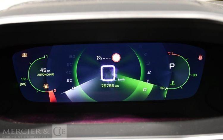 PEUGEOT 208 1.2 PURETECH 100 GT LINE EAT BLANC FN-021-GK