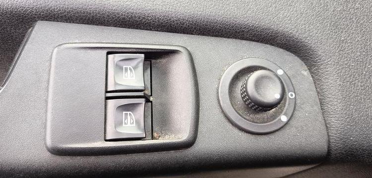 RENAULT TRAFIC AVEC NACELLE  FN-131-ML