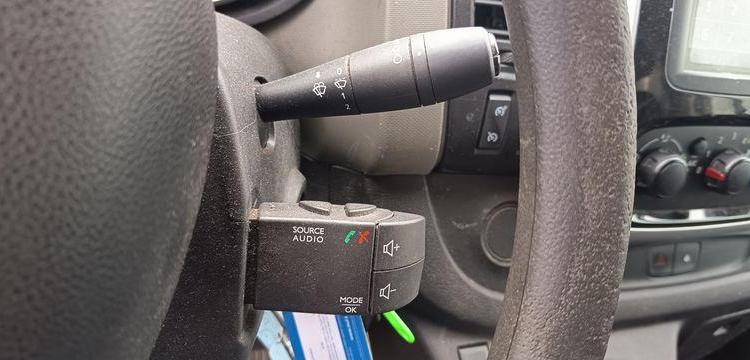 RENAULT TRAFIC AVEC NACELLE  FN-131-ML