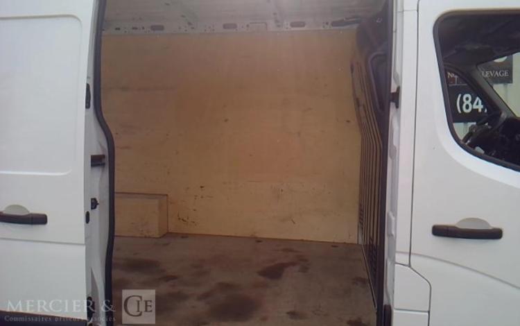 RENAULT MASTER 2.3 BLUEDCI 135 33 L2H2 GRAND-CONFORT TRACTION FWD BLANC FN-736-GY