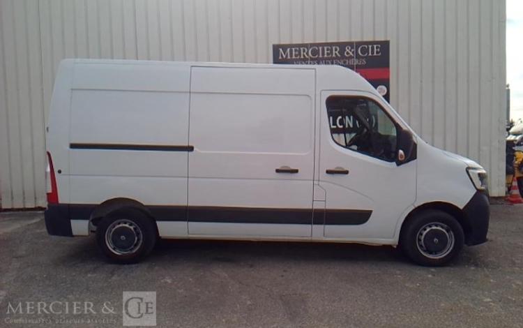 RENAULT MASTER 2.3 BLUEDCI 135 33 L2H2 GRAND-CONFORT TRACTION FWD BLANC FN-736-GY