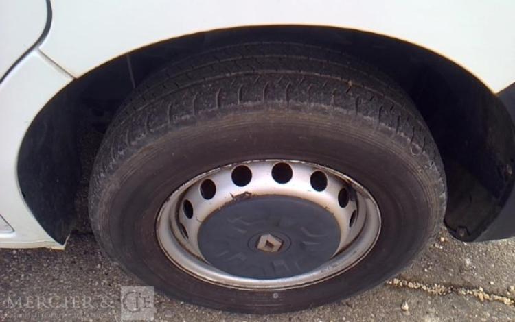 RENAULT MASTER 2.3 BLUEDCI 135 33 L2H2 GRAND-CONFORT TRACTION FWD BLANC FN-736-GY