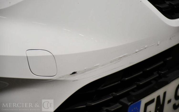 RENAULT CLIO SOCIETE 1.5 BLUEDCI 85 AIR NAVI BLANC FN-902-YJ