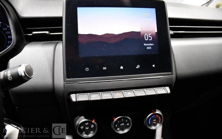 RENAULT CLIO SOCIETE 1.5 BLUEDCI 85 AIR NAVI BLANC FN-902-YJ