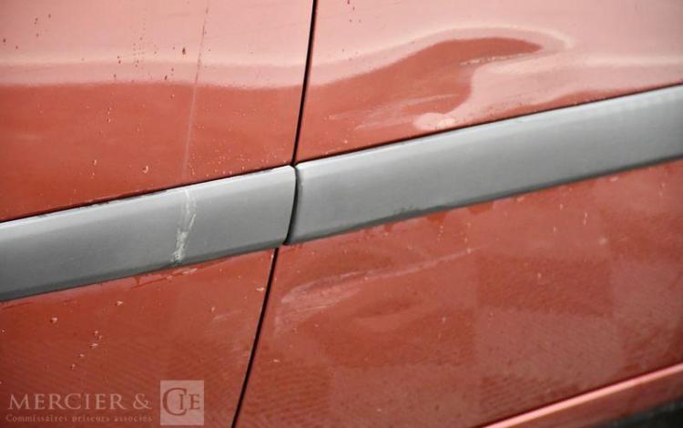 RENAULT KANGOO COMBI 1,5 DCI 85CH EXPRESSION ROUGE FP-625-GD