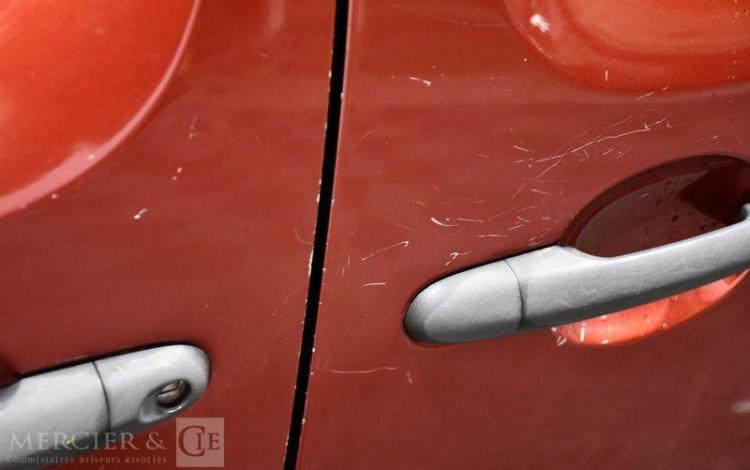 RENAULT KANGOO COMBI 1,5 DCI 85CH EXPRESSION ROUGE FP-625-GD