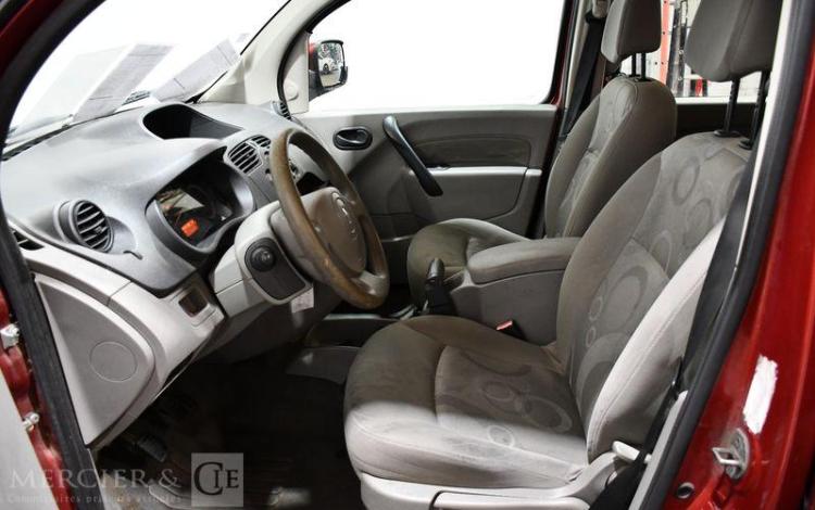 RENAULT KANGOO COMBI 1,5 DCI 85CH EXPRESSION ROUGE FP-625-GD