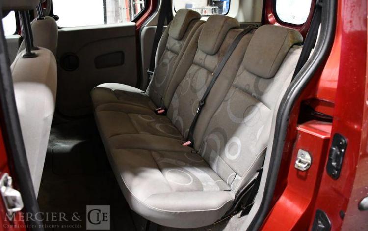 RENAULT KANGOO COMBI 1,5 DCI 85CH EXPRESSION ROUGE FP-625-GD