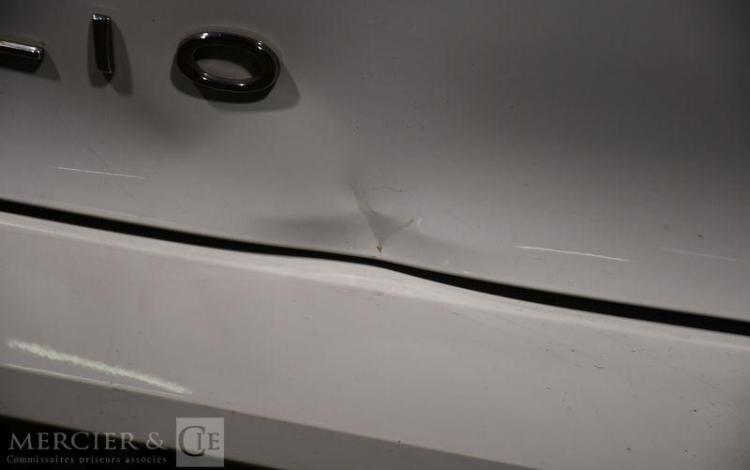 RENAULT CLIO 1.5 BLUEDCI 85 BUSINESS BLANC FQ-063-PL