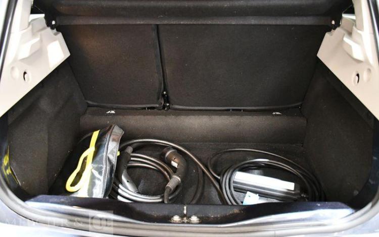 RENAULT ZOE R135 ZE 135 69PPM 50KWH ACHAT INTEGRAL CHARGE NORMALE INTENS BVA GRIS FQ-195-KL