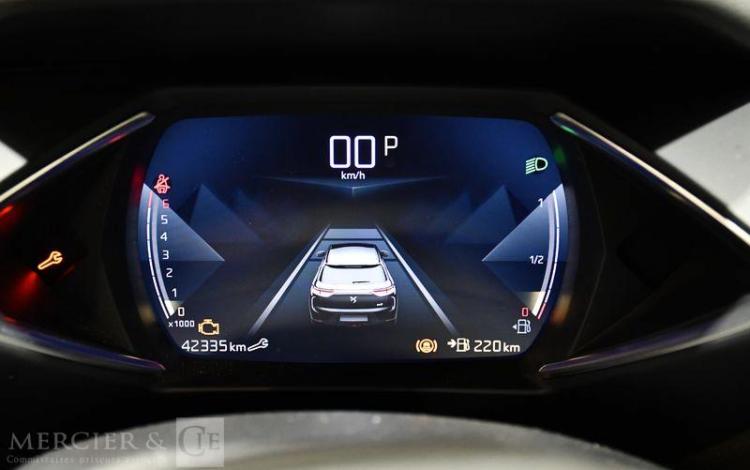 DS DS3 CROSSBACK 1.2 PURETECH 130 GRAND-CHIC BVA BLANC FQ-349-KY