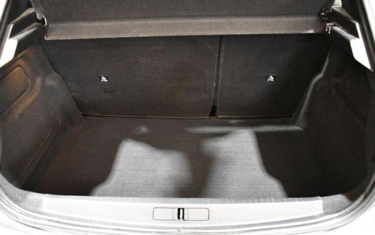 PEUGEOT 208 1.2 PURETECH 100 ALLURE GRIS FQ-393-VQ