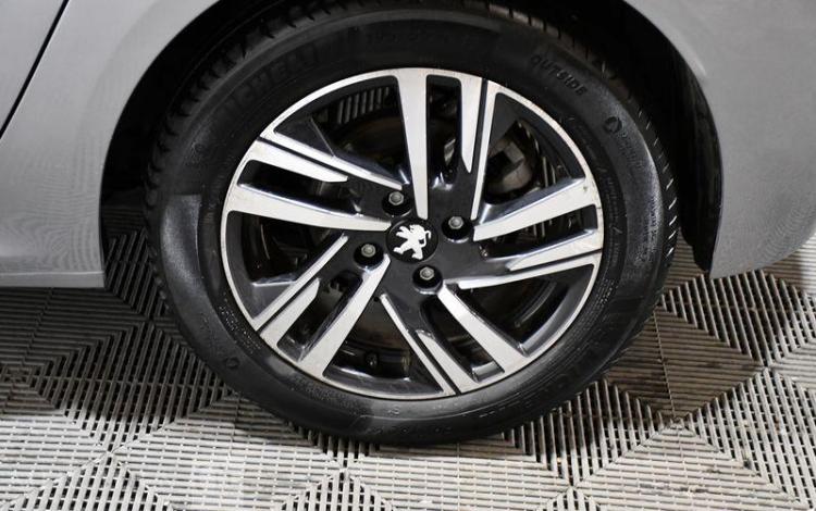 PEUGEOT 208 1.2 PURETECH 100 ALLURE GRIS FQ-393-VQ