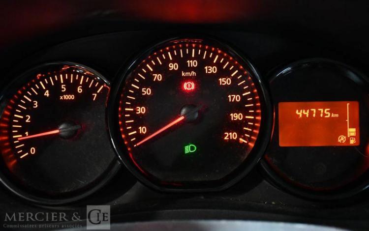 DACIA DOKKER COMBI 1.5 BLUEDCI 75 ESSENTIEL BLANC FR-099-MB