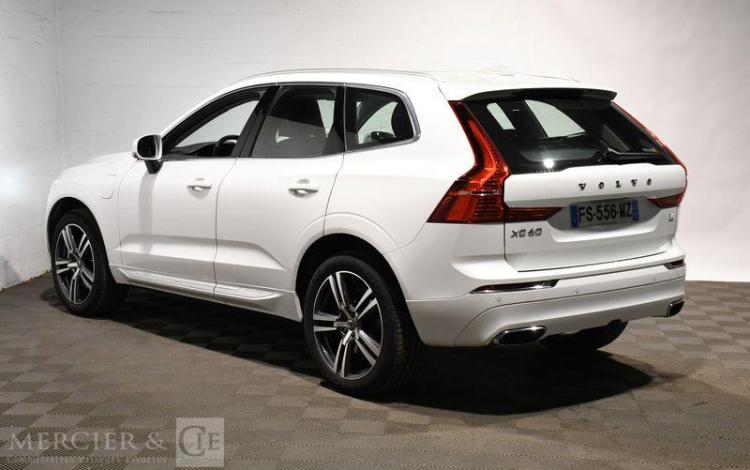 VOLVO XC60 2.0 T6 340H 255 RECHARGE PHEV HYBRID INSCRIPTION LUXE AWD GEARTRONIC BLANC FS-556-MZ
