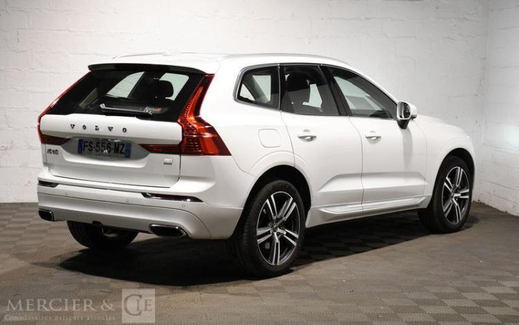 VOLVO XC60 2,0 T6 340H 255 RECHARGE TWIN ENGINE INSCRIPTION LUXE AWD GEARTRONIC BLANC FS-556-MZ