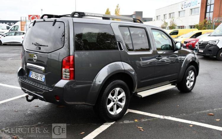 NISSAN PATHFINDER 2.5 DCI 190CH LE 4WD GRIS FS-759-YE
